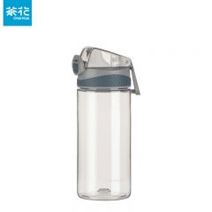 茶花（CHAHUA）高颜值塑料大容量弹盖tritan运动杯子夏季便携健身学生 480ml【灰色】 050002
